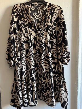 Fashion Nova Black & Cream Floral Tiered Button-Front Mini Dress